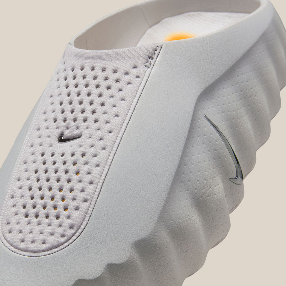 Nike Womens Mind 001