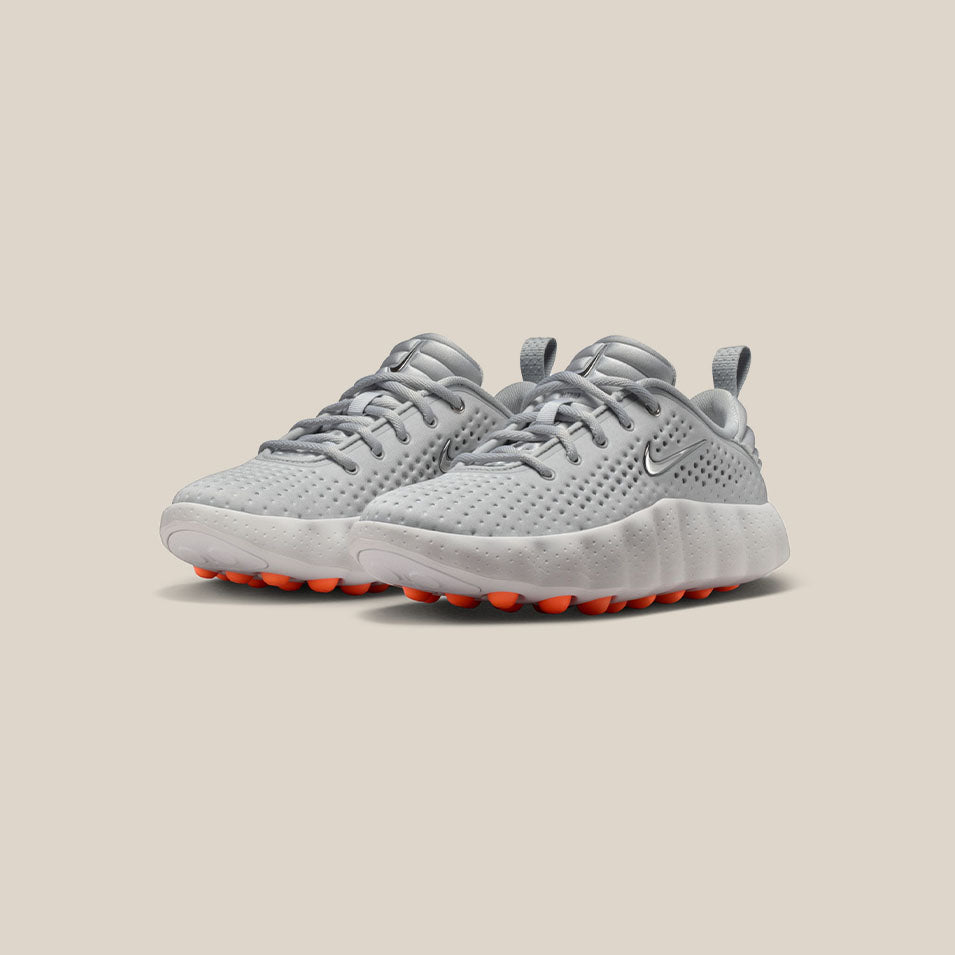 Nike Womens Mind 002