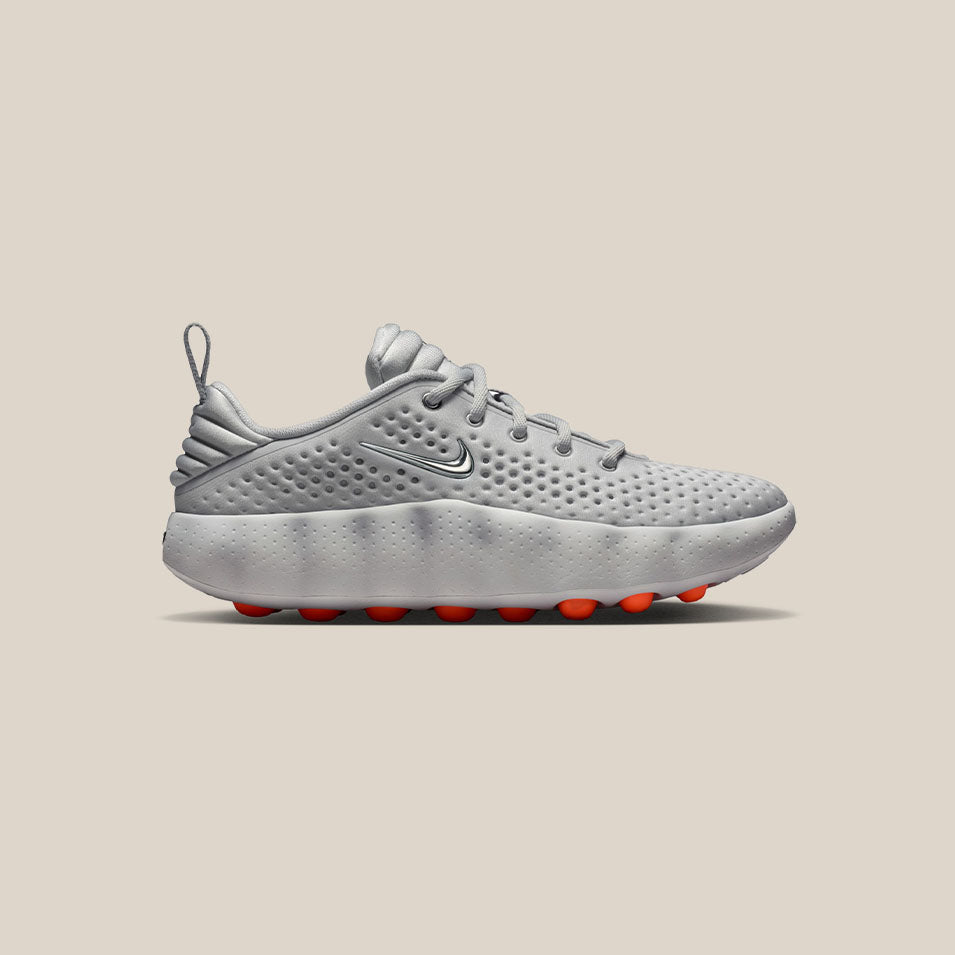 Nike Womens Mind 002