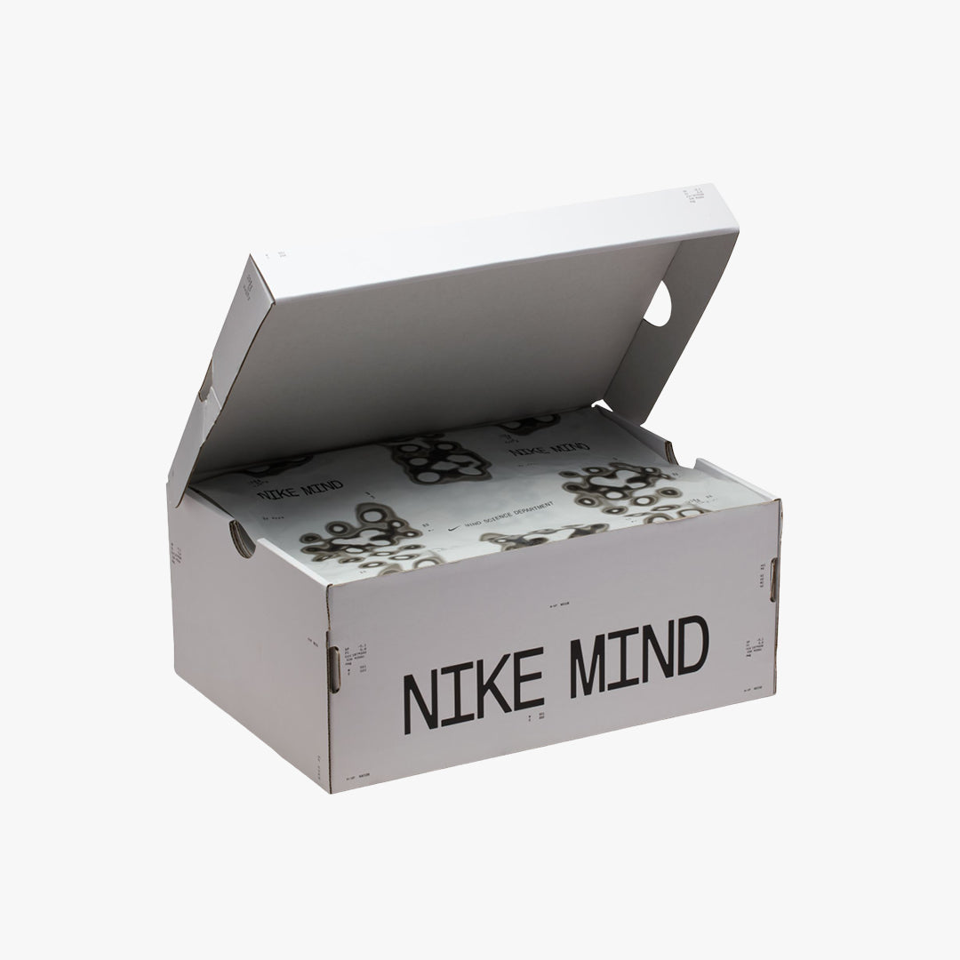 Nike Women's Mind 001