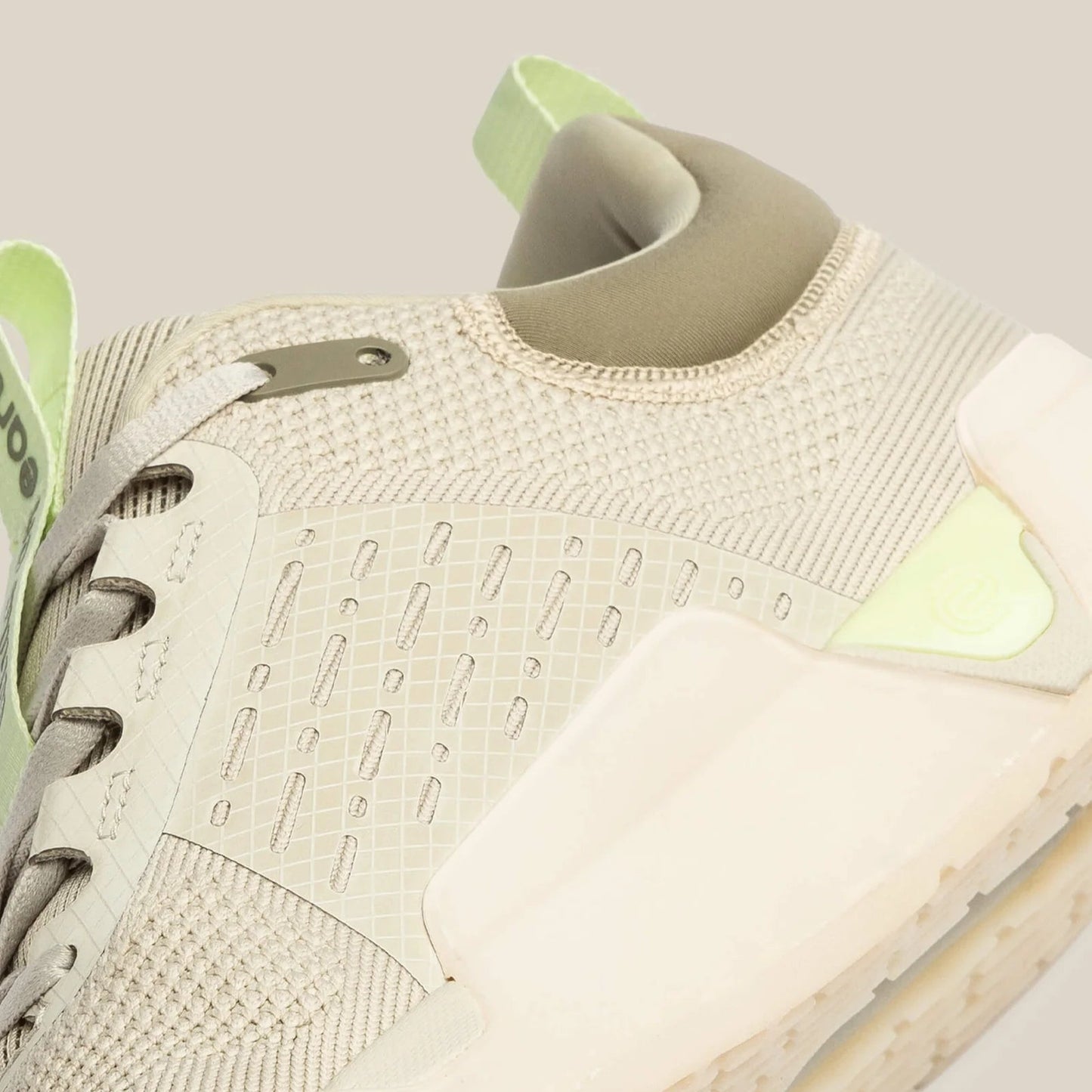 While On Earth Move Trainer