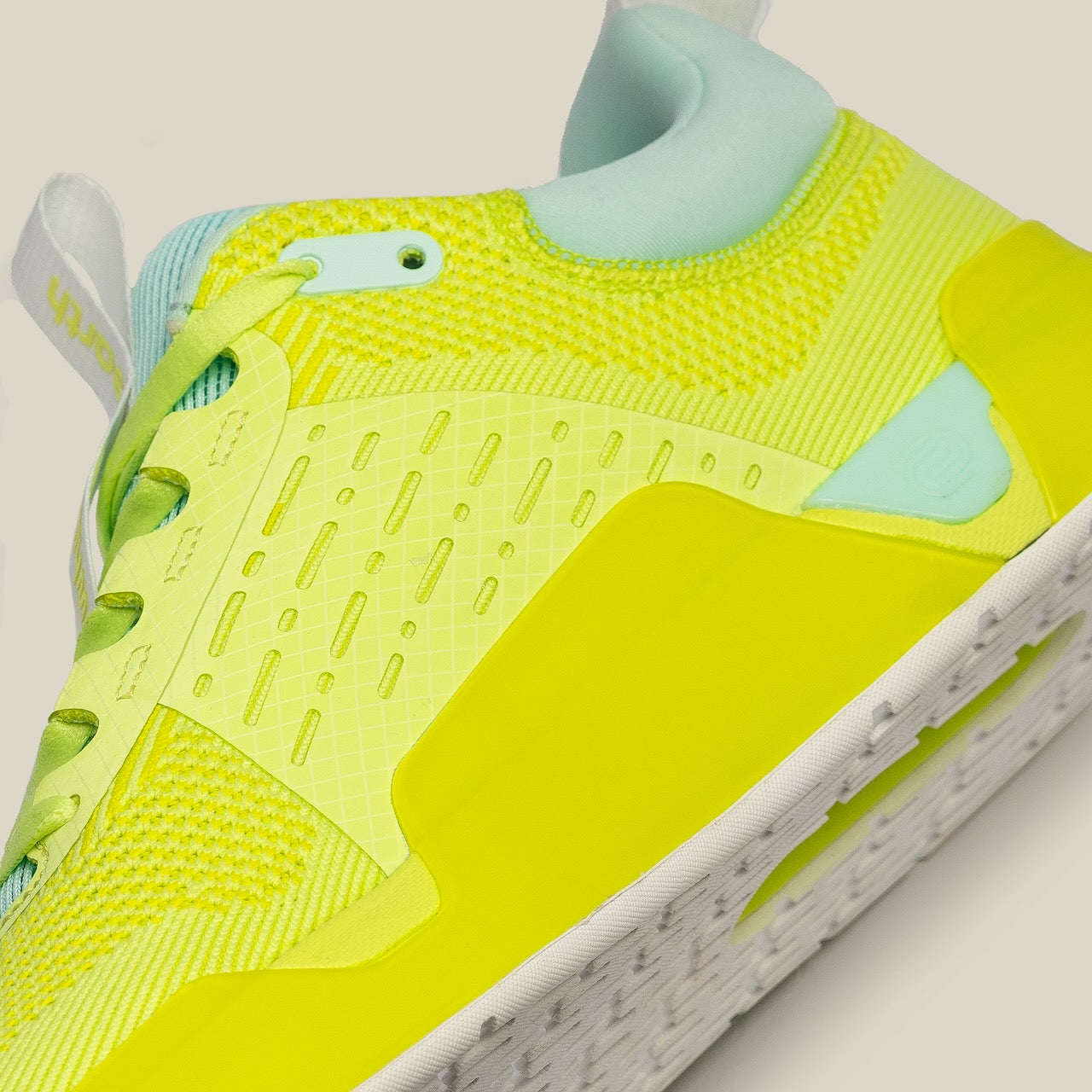 While On Earth Move Trainer