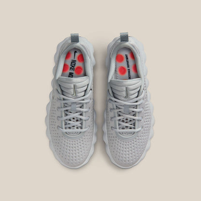 Nike Women's Mind 002