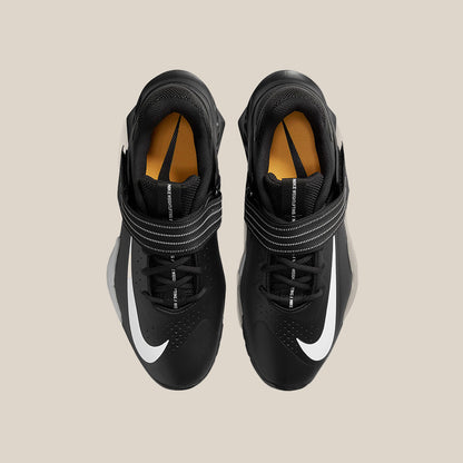 Nike Savaleos