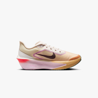 Nike Women's Zoom Fly 6