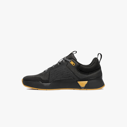While On Earth Move Trainer