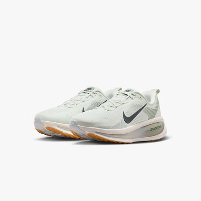 Nike Men's Vomero 18