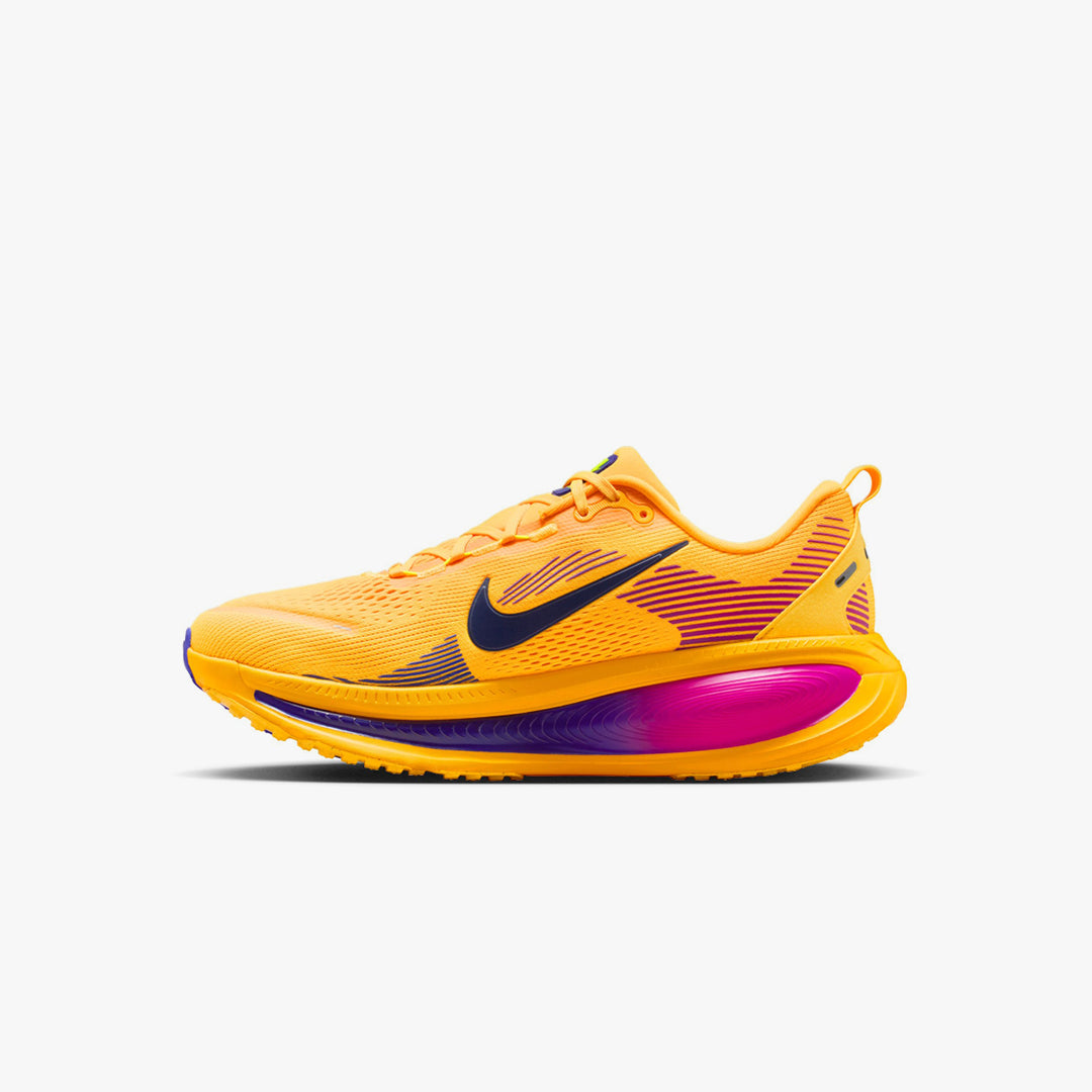 Nike Mens Vomero 18