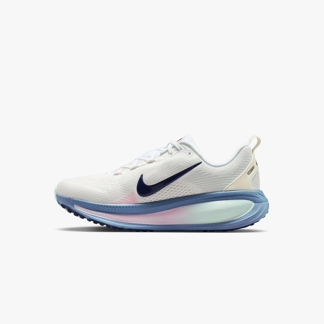Nike Women's Vomero 18
