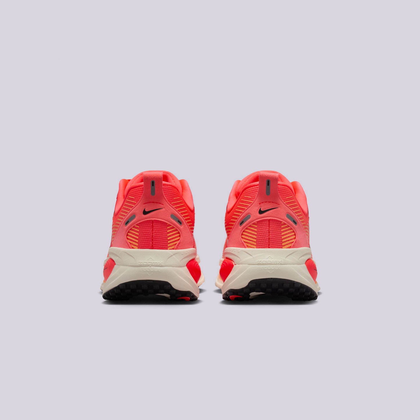 Nike Womens Vomero 18