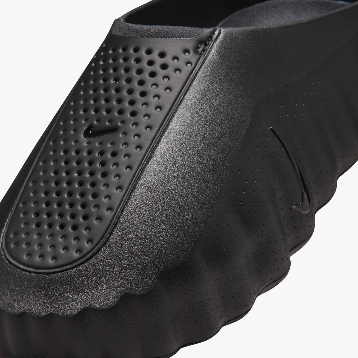 Nike Mind 001