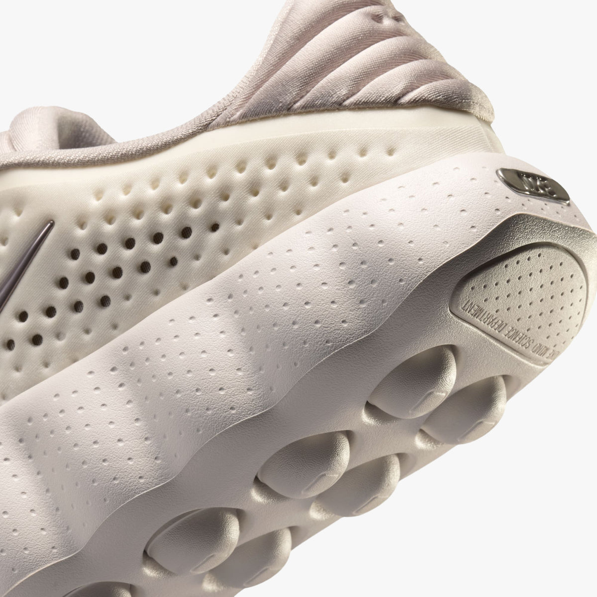 Nike Mind 002