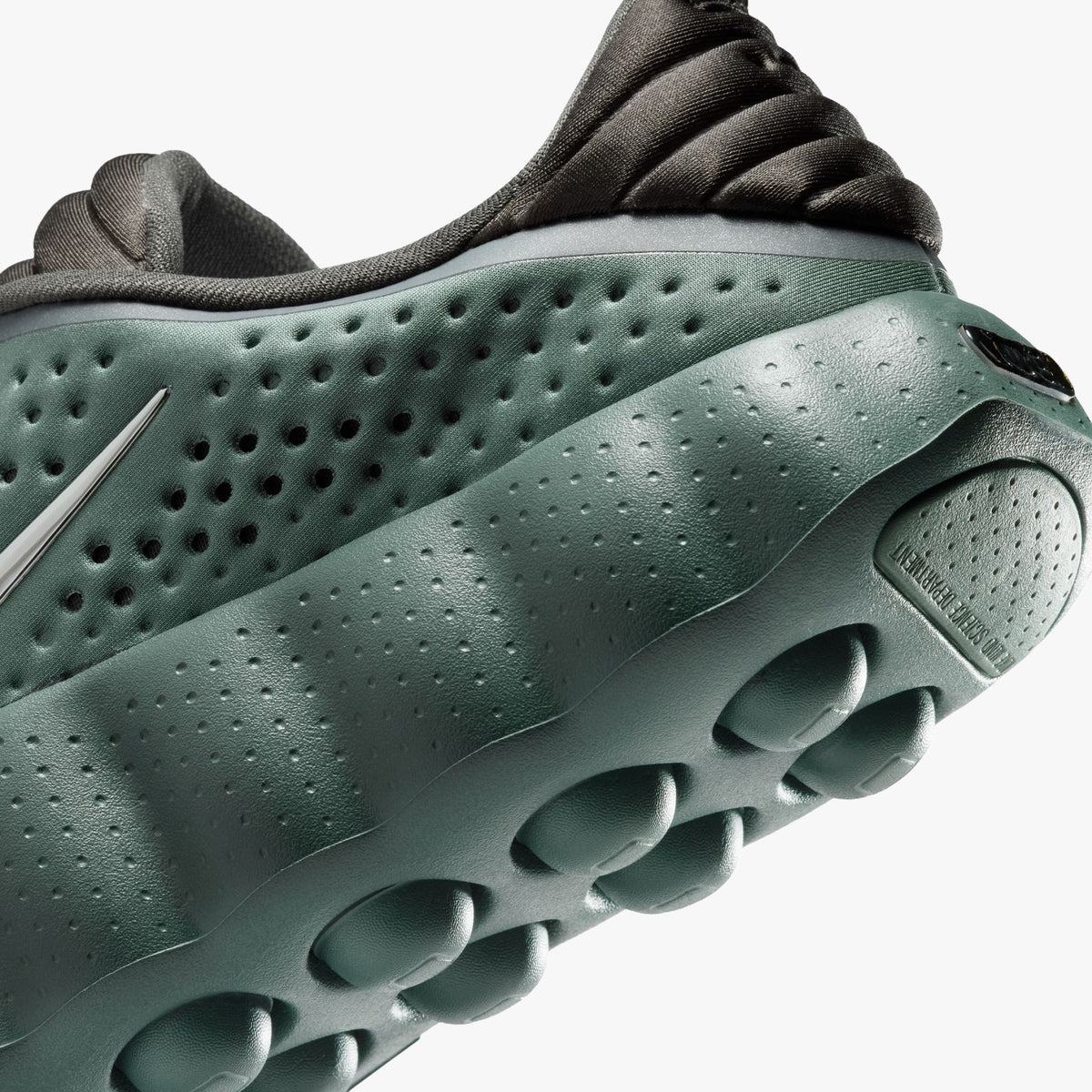 Nike Mind 002