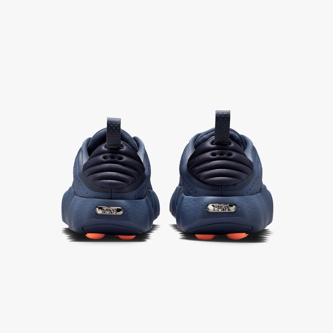 Nike Men's Mind 002