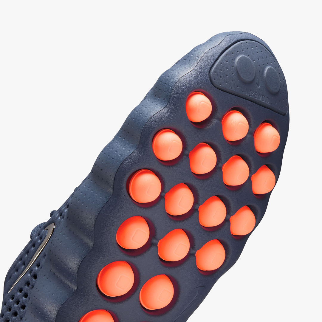 Nike Men's Mind 002