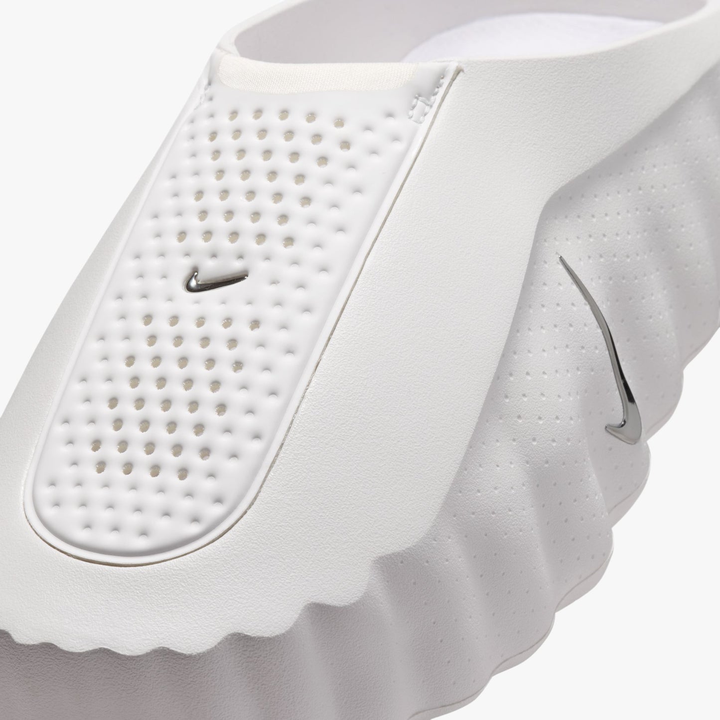 Nike Mind 001