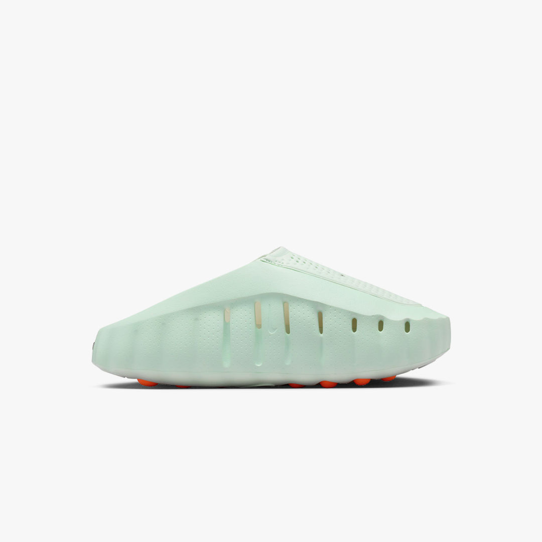Nike Women's Mind 001