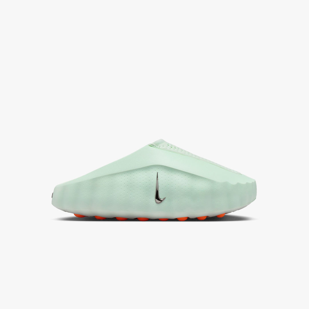 Nike Women's Mind 001