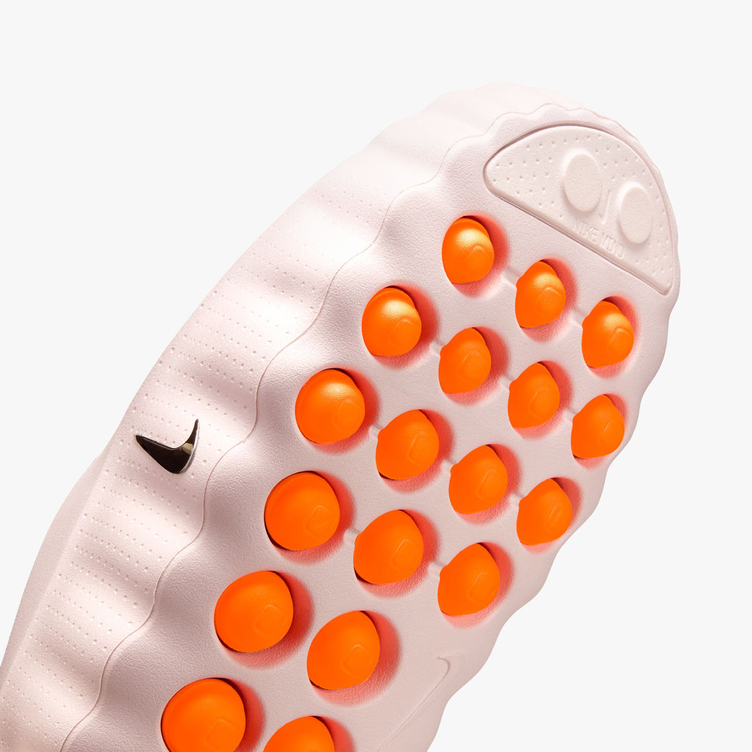 Nike Women's Mind 001