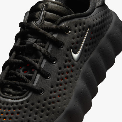Nike Women's Mind 002