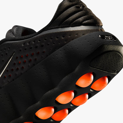 Nike Women's Mind 002