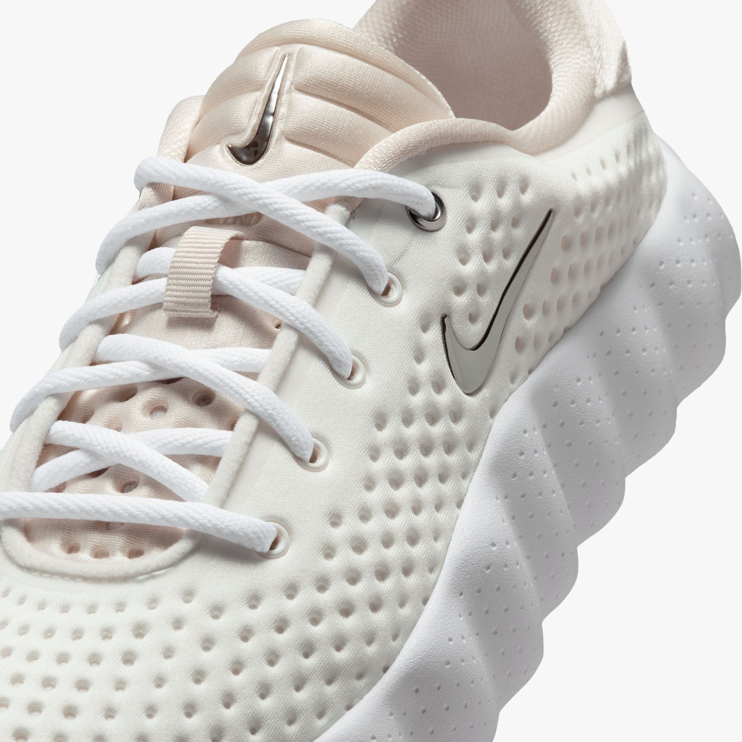 Nike Mind 002