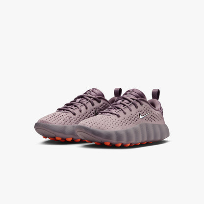 Nike Women's Mind 002