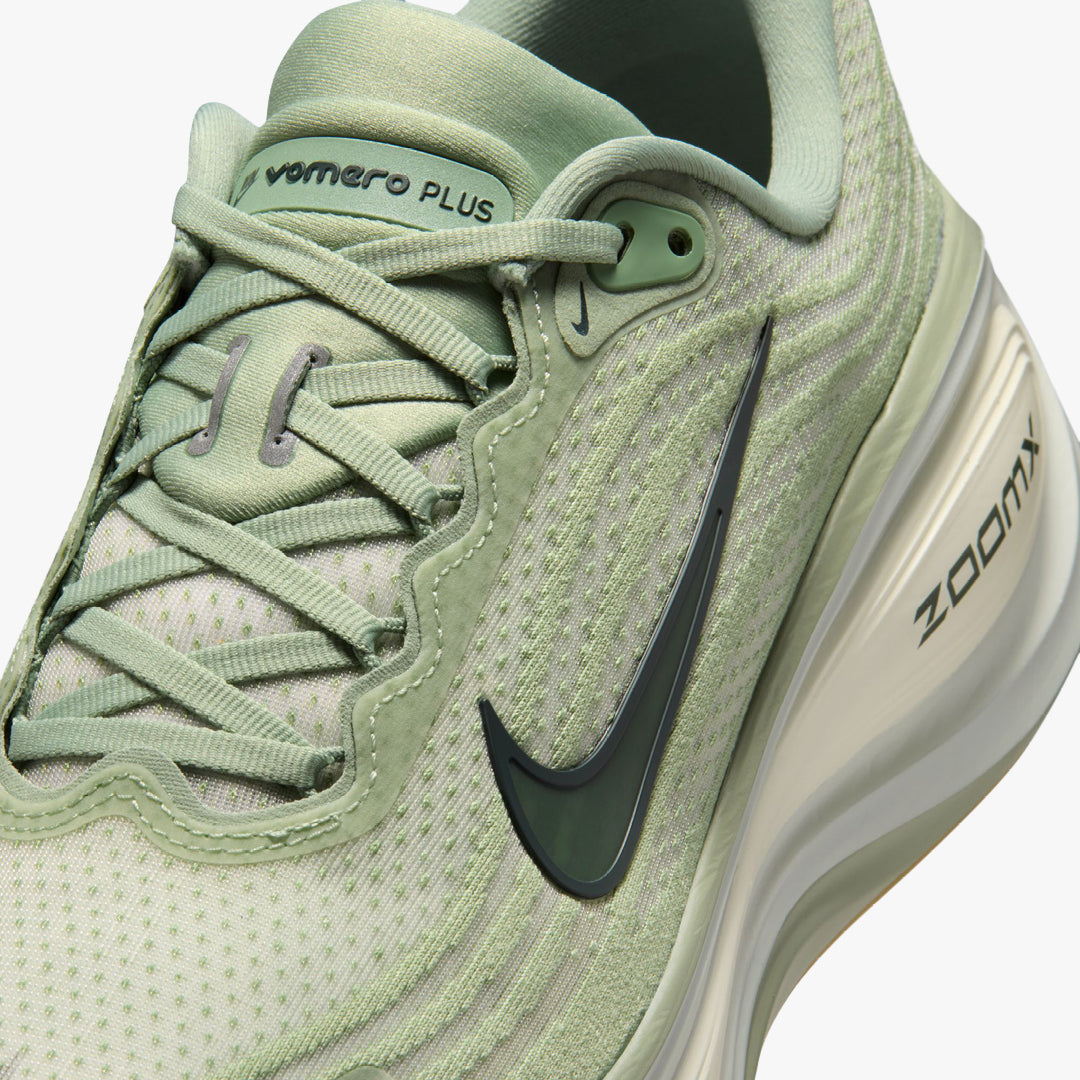 Nike Men's Vomero Plus