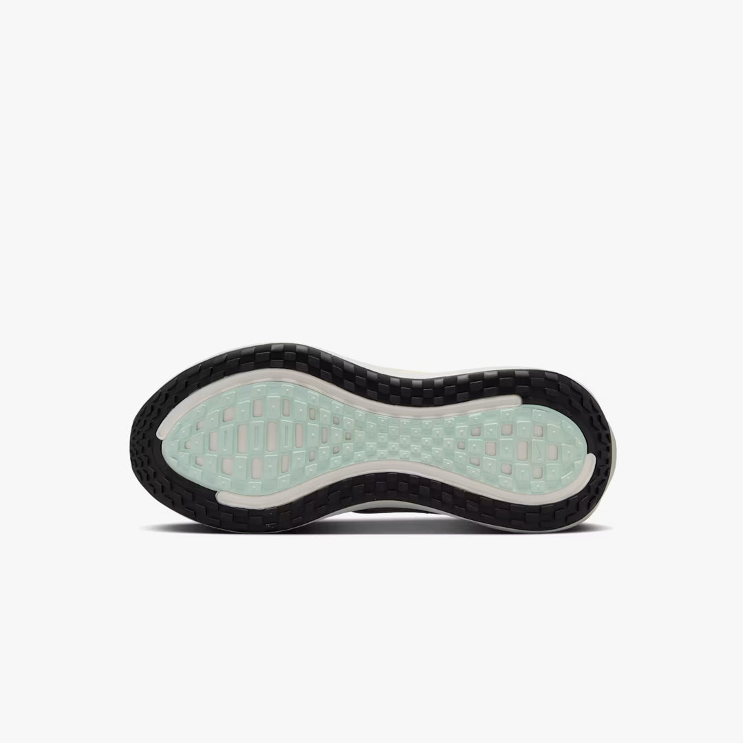 Nike Women's Vomero Plus