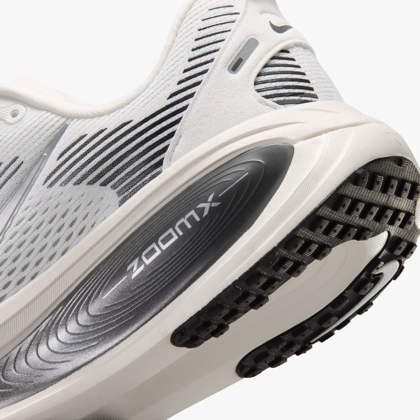 Nike Vomero 18